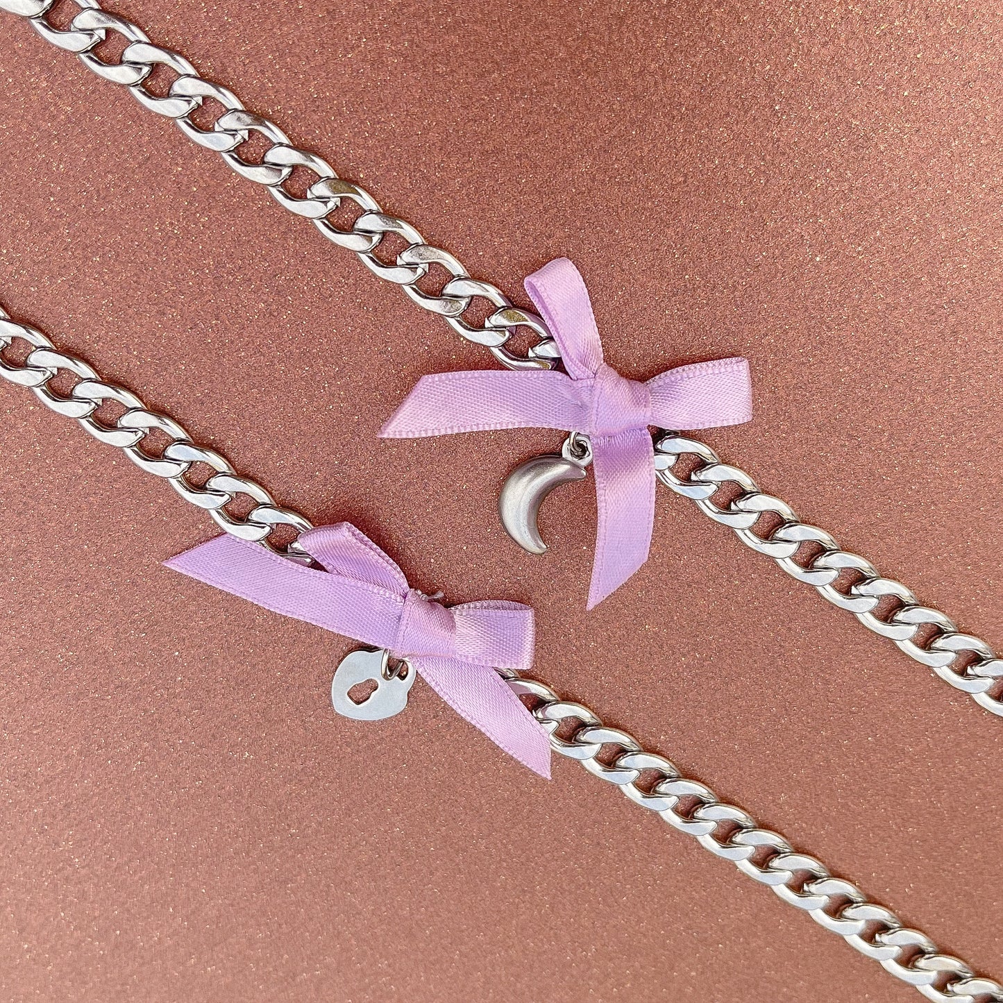 Bow Choker